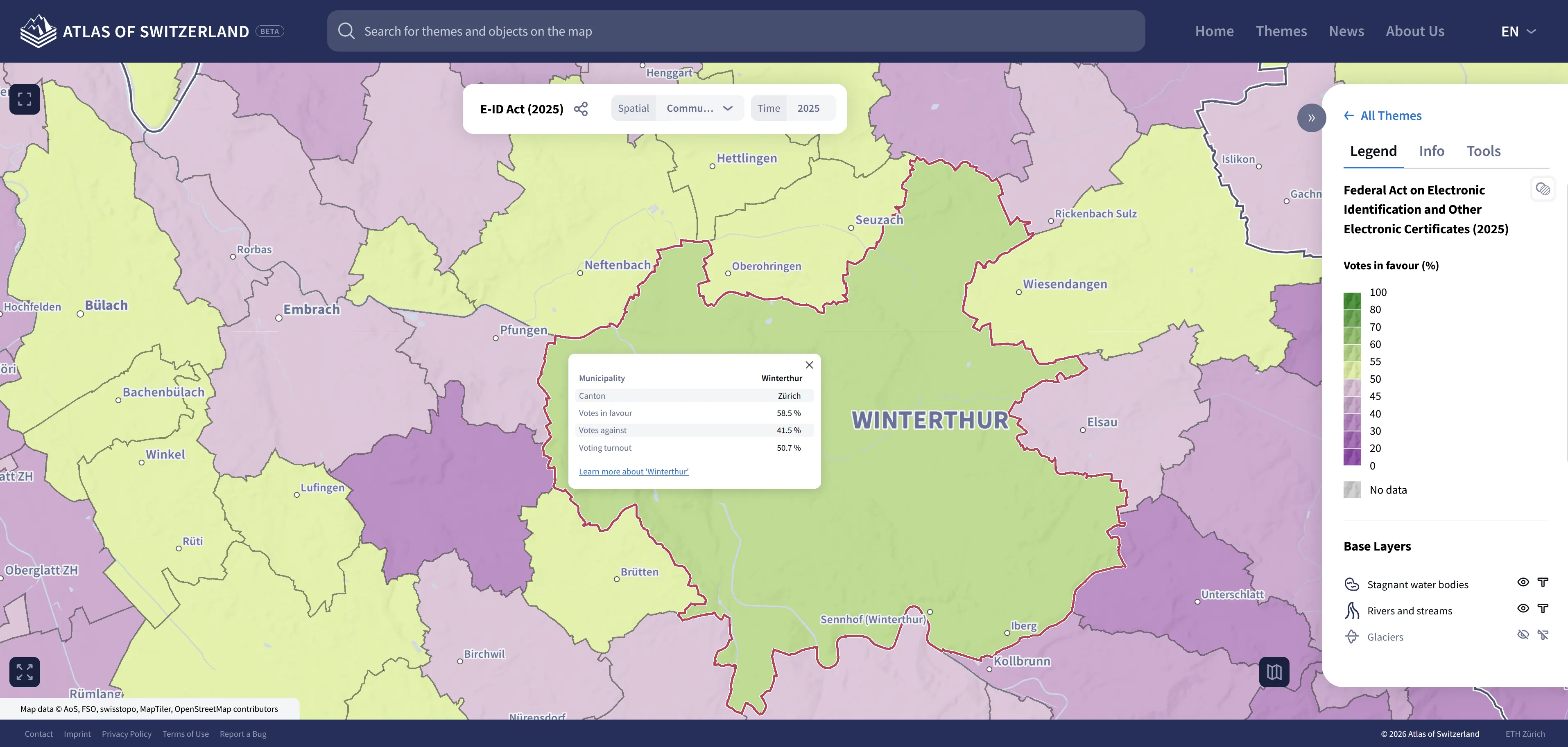 Carte thématique de la région de Winterthour avec une représentation en couleurs des résultats de vote en tons verts et violets. La ville de Winterthour est entourée en rouge et marquée par une infobox affichée, contenant des résultats électoraux détaillés.